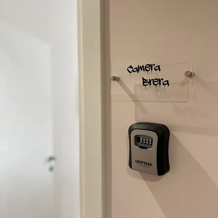 Brera A 500 Mt Da San Siro 3*