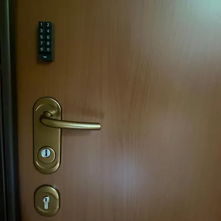 Brera A 500 Mt Da San Siro 3* Milánó