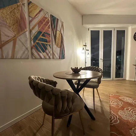 Brera A 500 Mt Da San Siro Vendégház 3*