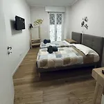 Brera A 500 Mt Da San Siro 招待所 3*